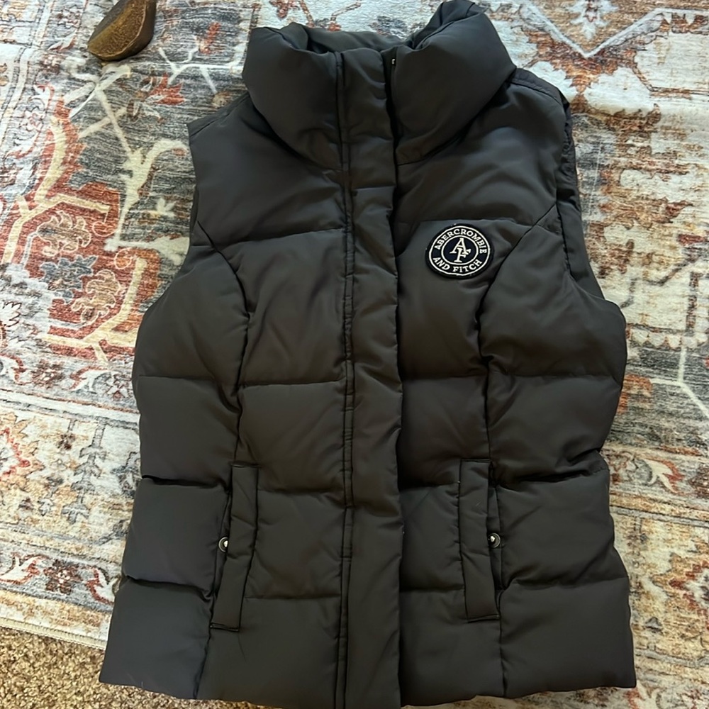 Abercrombie & Fitch buffer down/ feather vest size S